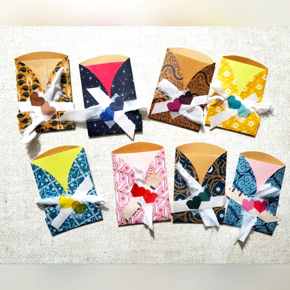 🙏 HAND CRAFTED Small pockets with notepaper boho